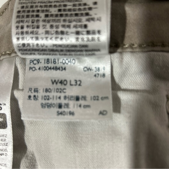Levi’s 540 Jeans Men’s 40/32 Beige Tapered Leg Mid Rise Casual Stretch Comfort - Picture 13 of 16
